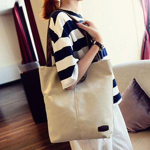 The tote canvas shoulder bag.