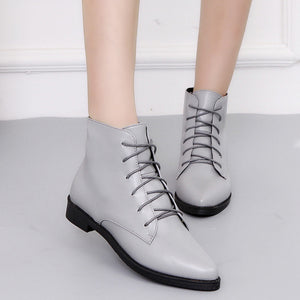The Knight Ankle Lace-up Flat Shoes