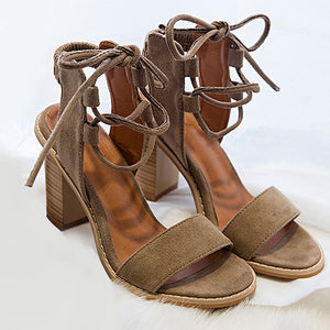 The Suede Block heel Shoes