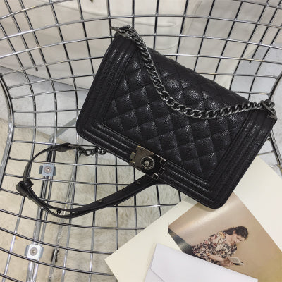 The rainbow chain shoulder bag