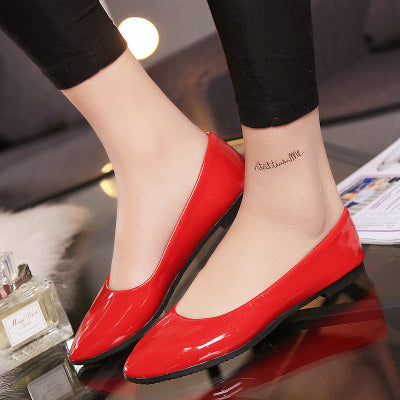 The lady school pumps shoes