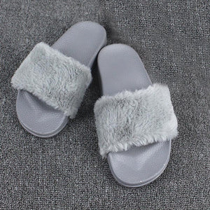 The Leadcat Slippers Sandals.