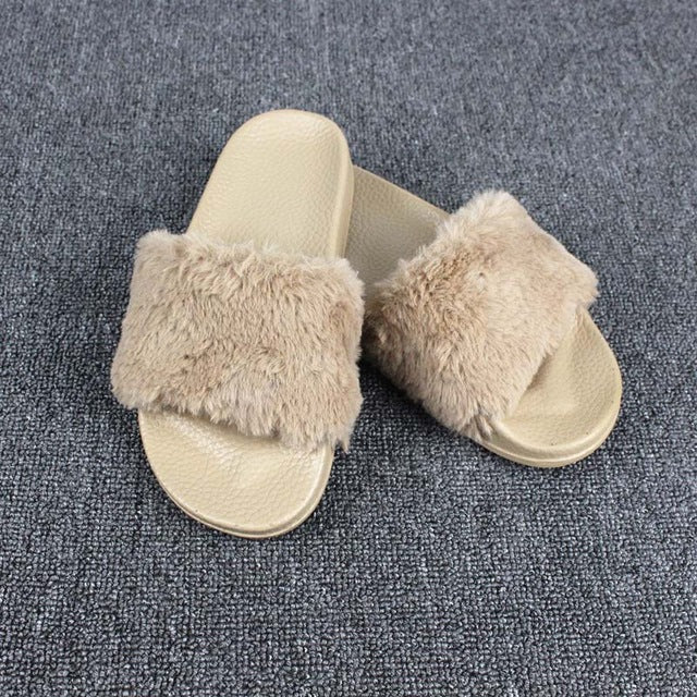 The Leadcat Slippers Sandals.